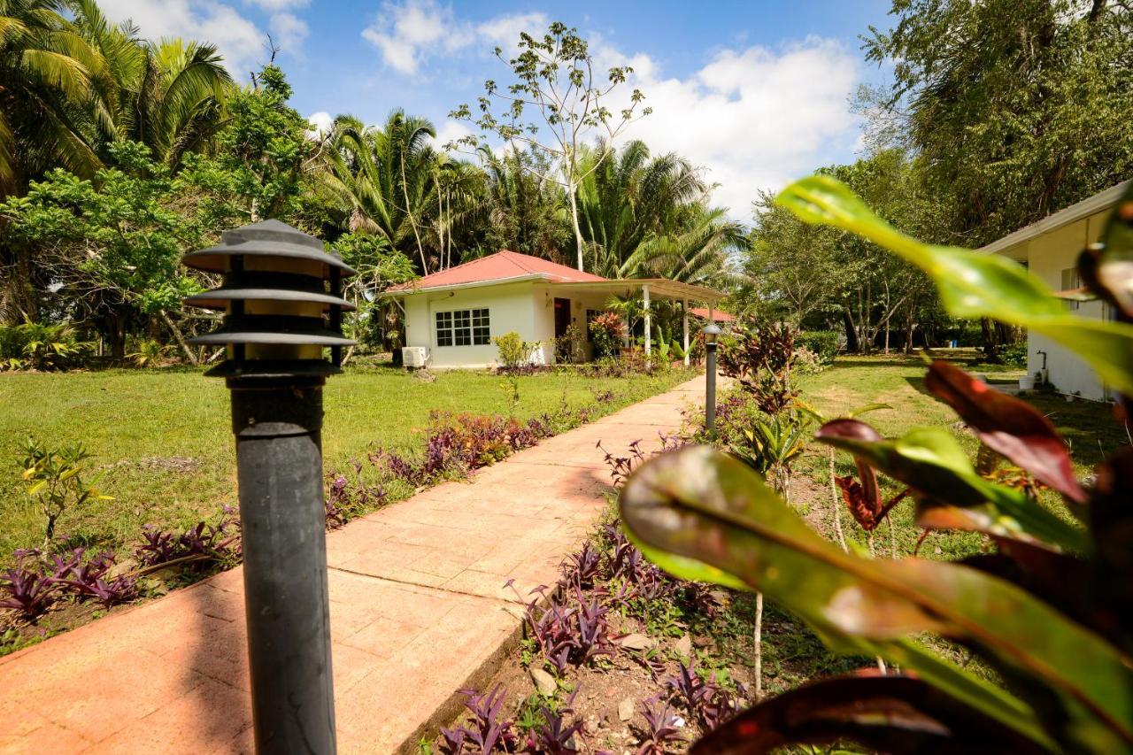 Kikiwitz Resort Belmopan Exterior photo