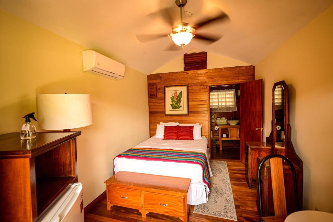 Kikiwitz Resort Belmopan Exterior photo