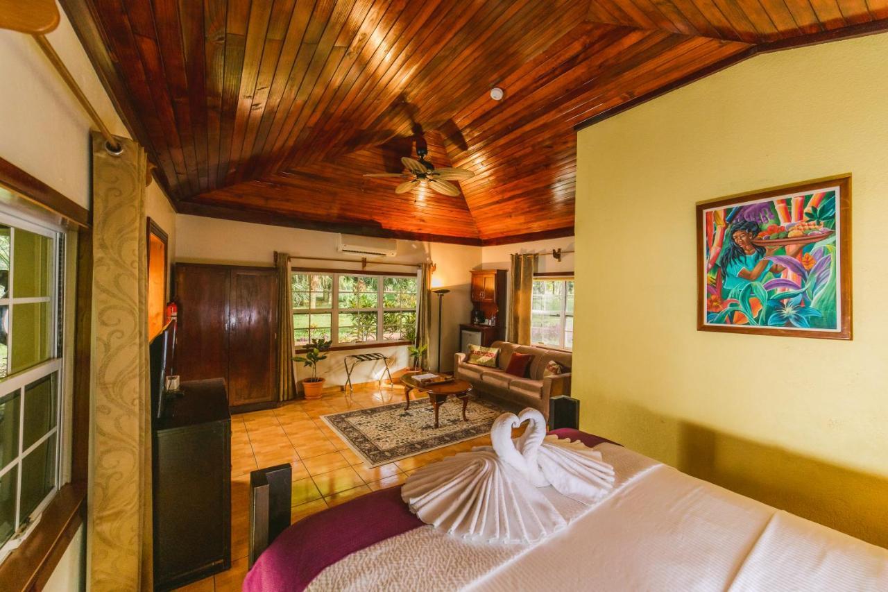 Kikiwitz Resort Belmopan Exterior photo